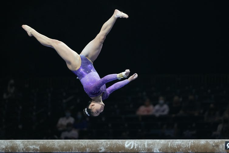 La gymnaste américaine Kara Eaker exécute l’épreuve de la poutre